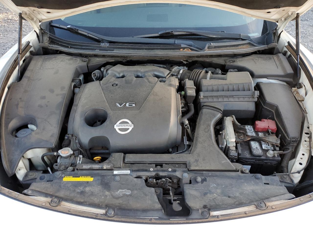 2010 NISSAN Maxima