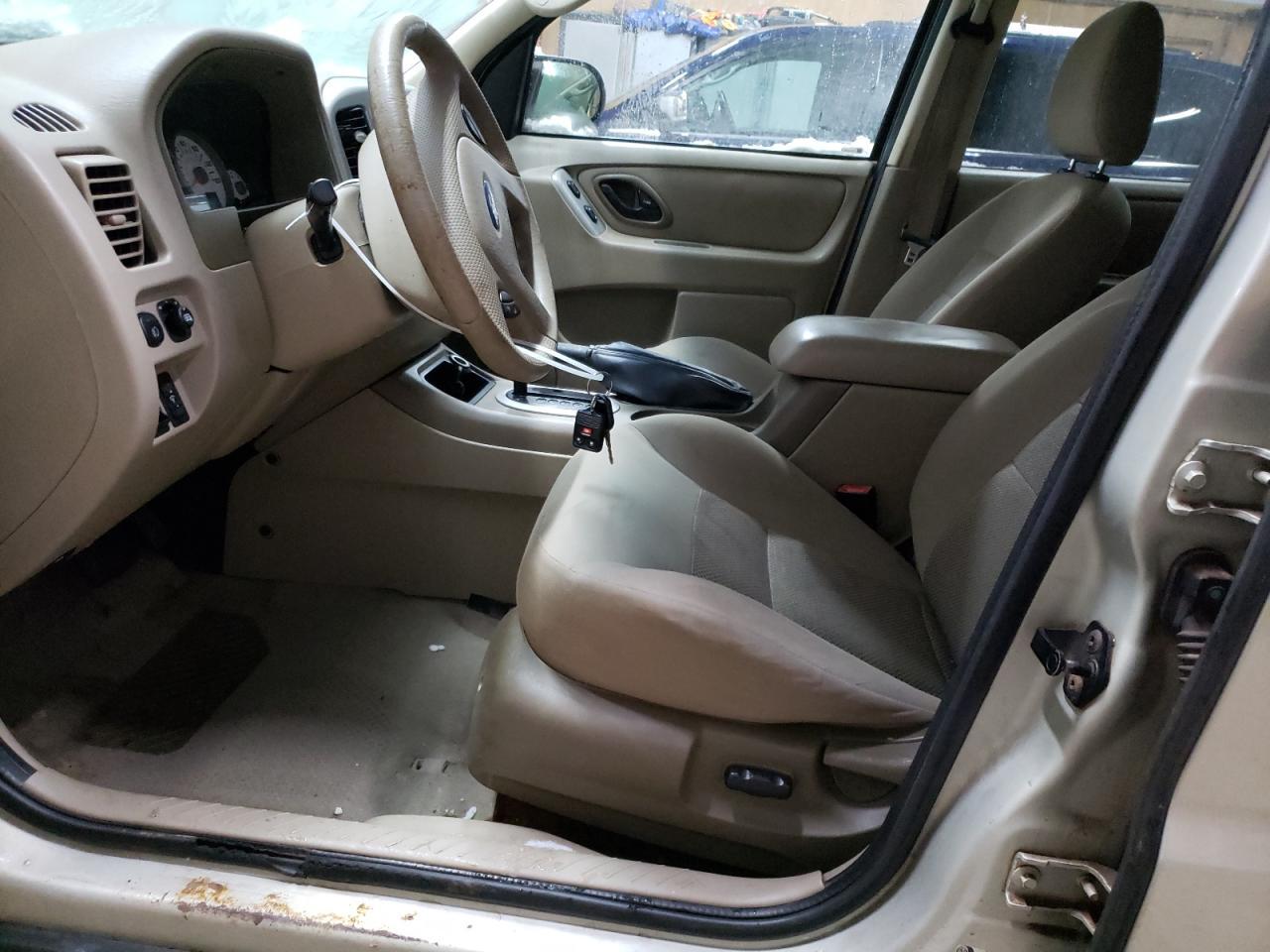 2005 FORD ESCAPE