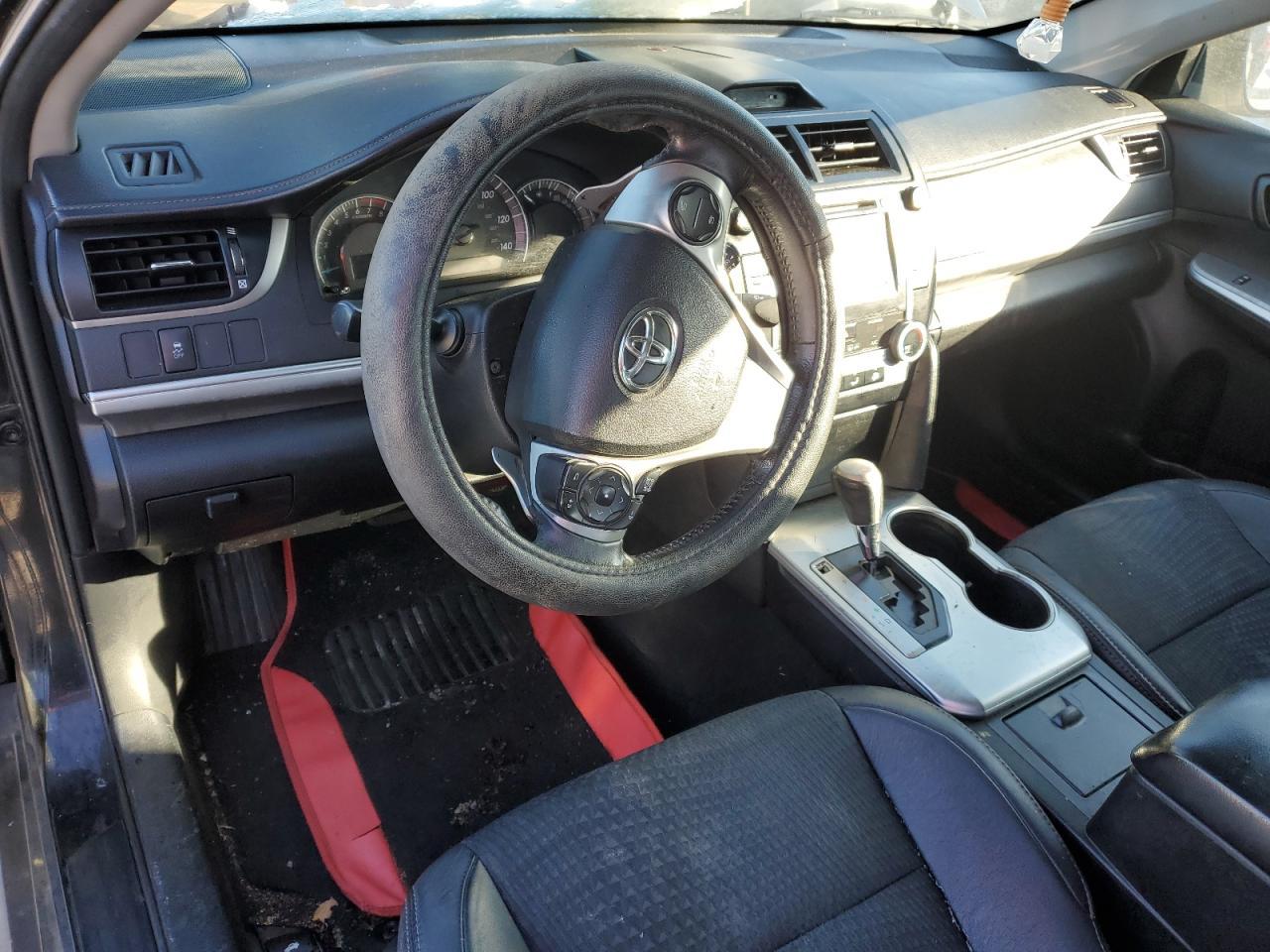 2014 TOYOTA CAMRY