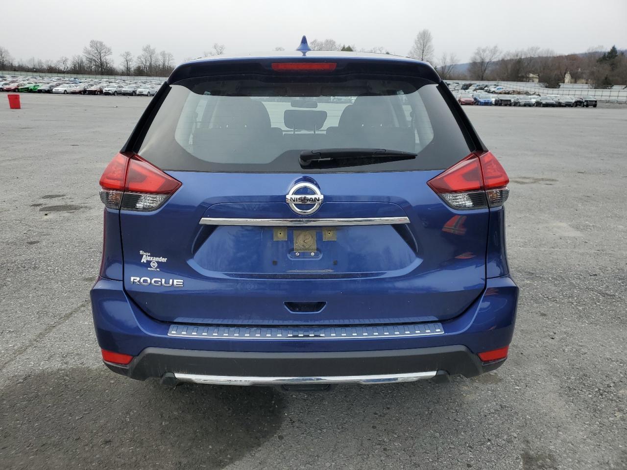 2017 NISSAN ROGUE