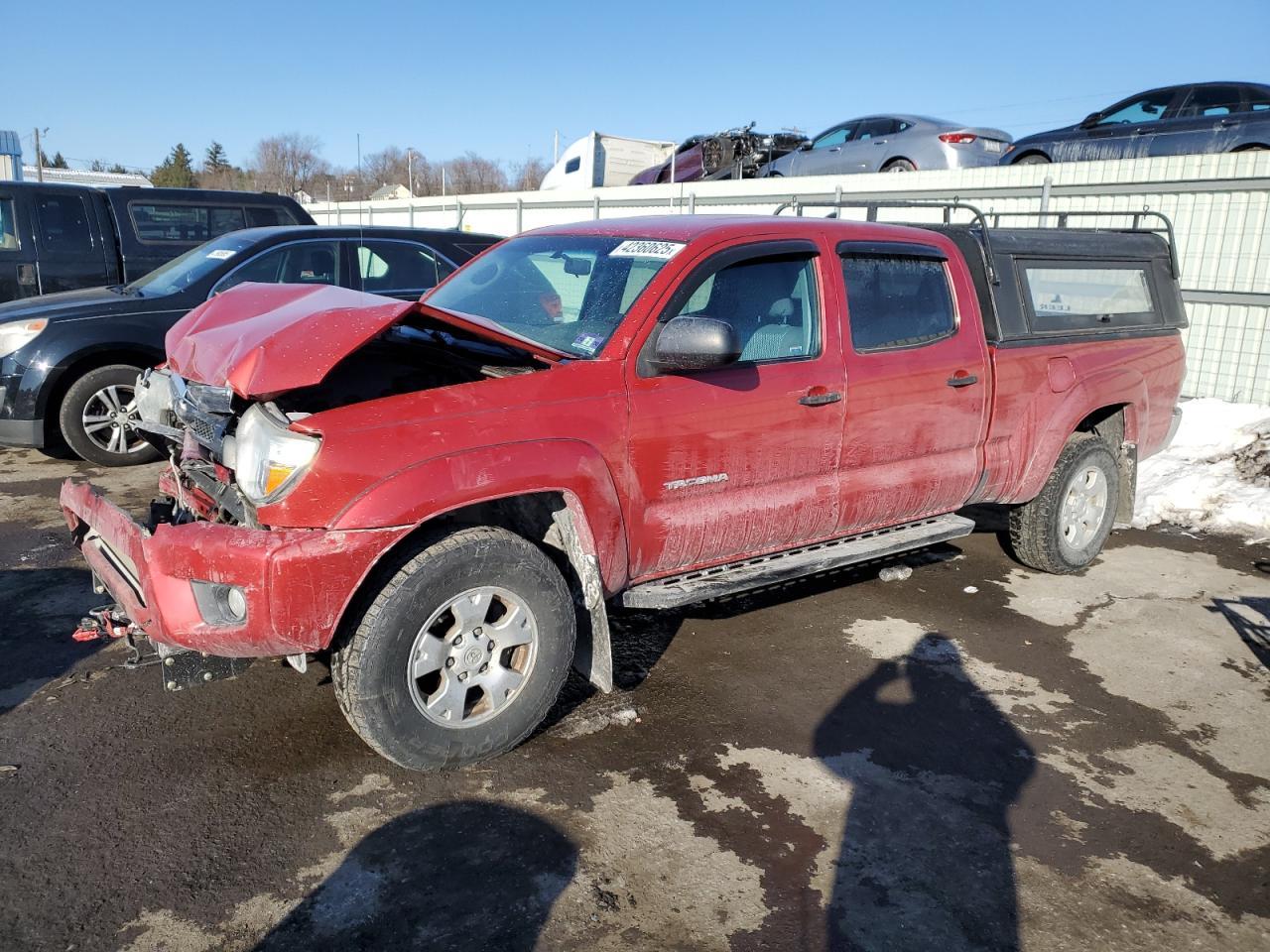 2015 TOYOTA TACOMA