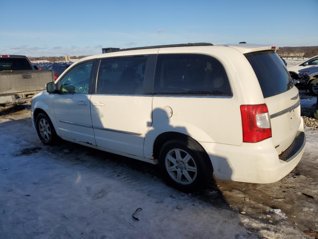 2011 CHRYSLER Town & Country