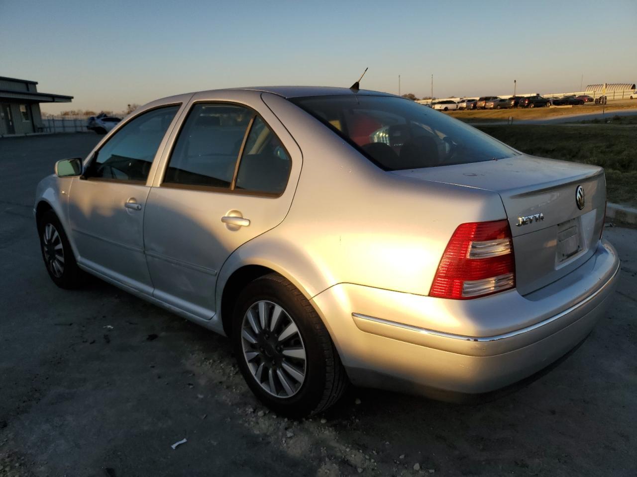 2005 VOLKSWAGEN JETTA