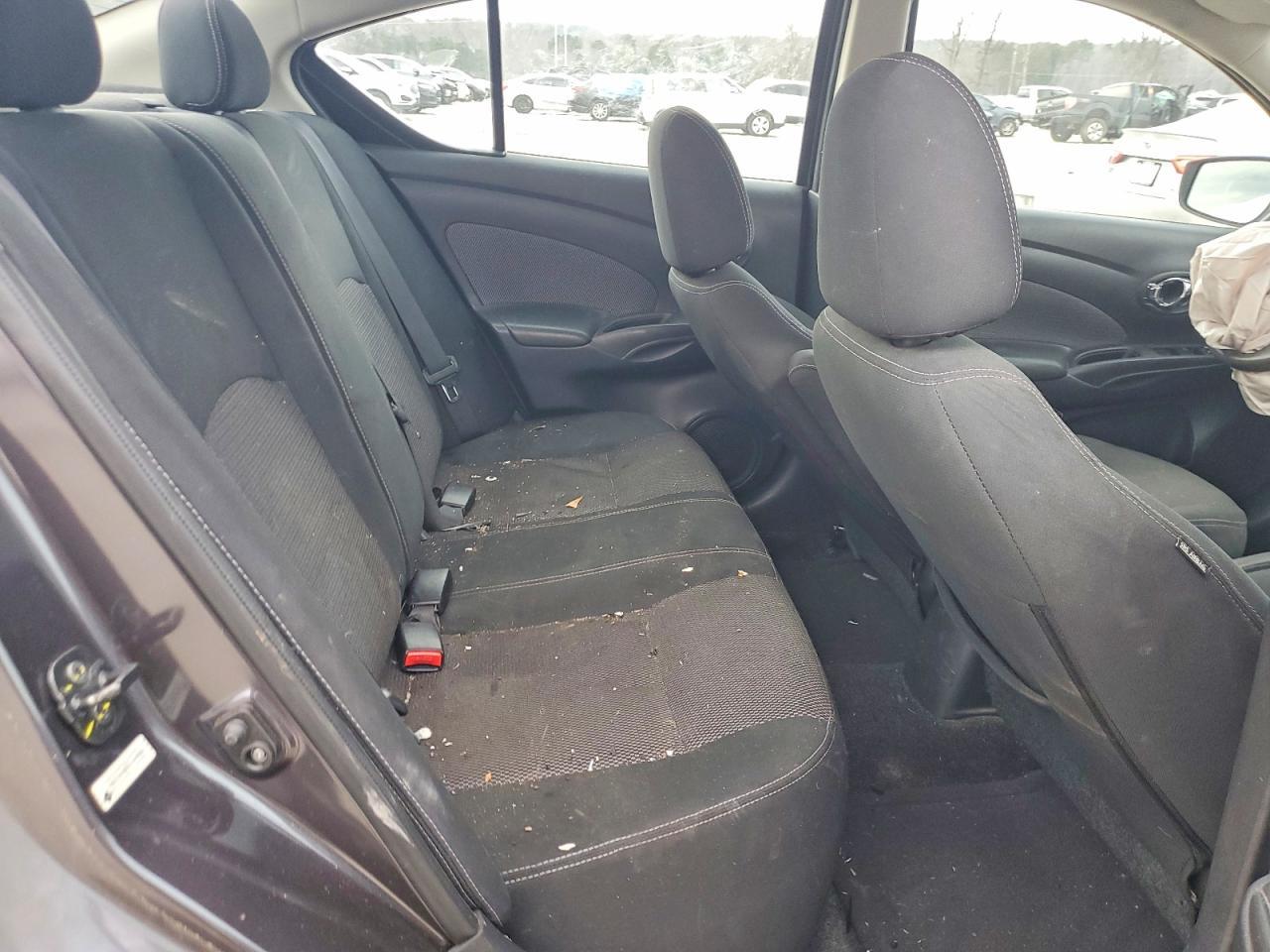 2015 NISSAN VERSA