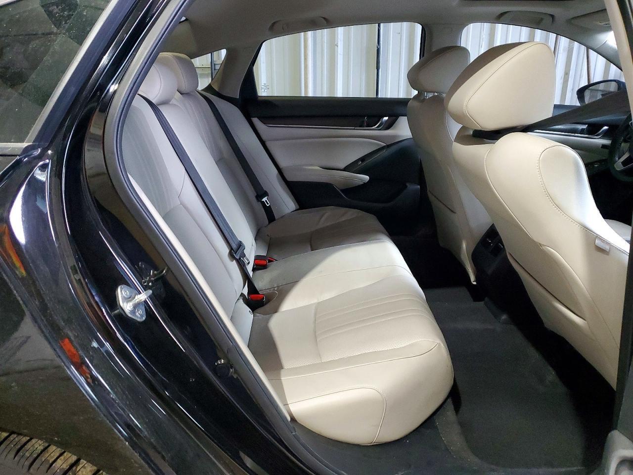 2018 HONDA ACCORD