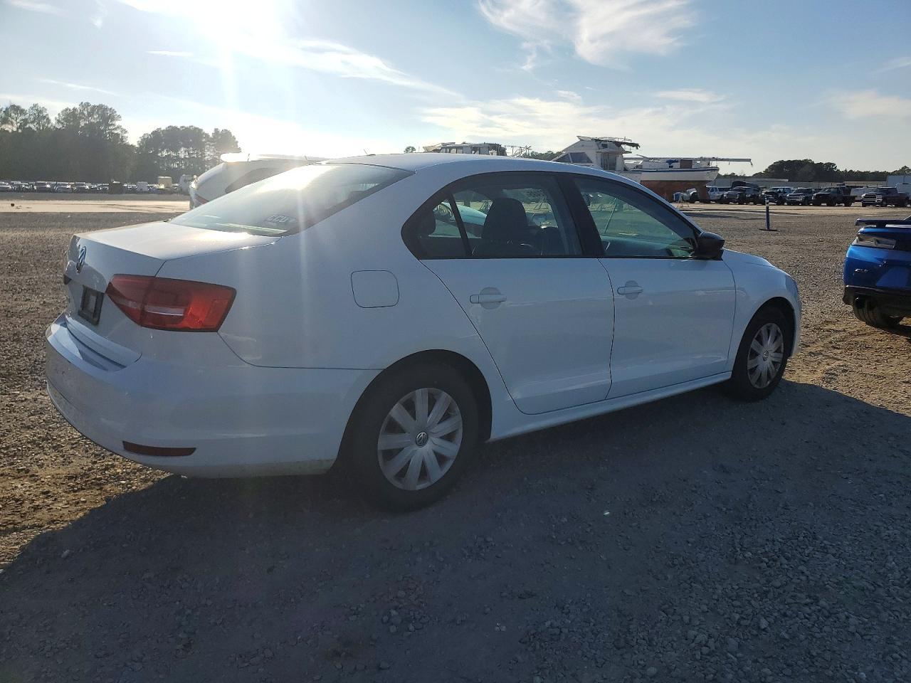 2015 VOLKSWAGEN JETTA