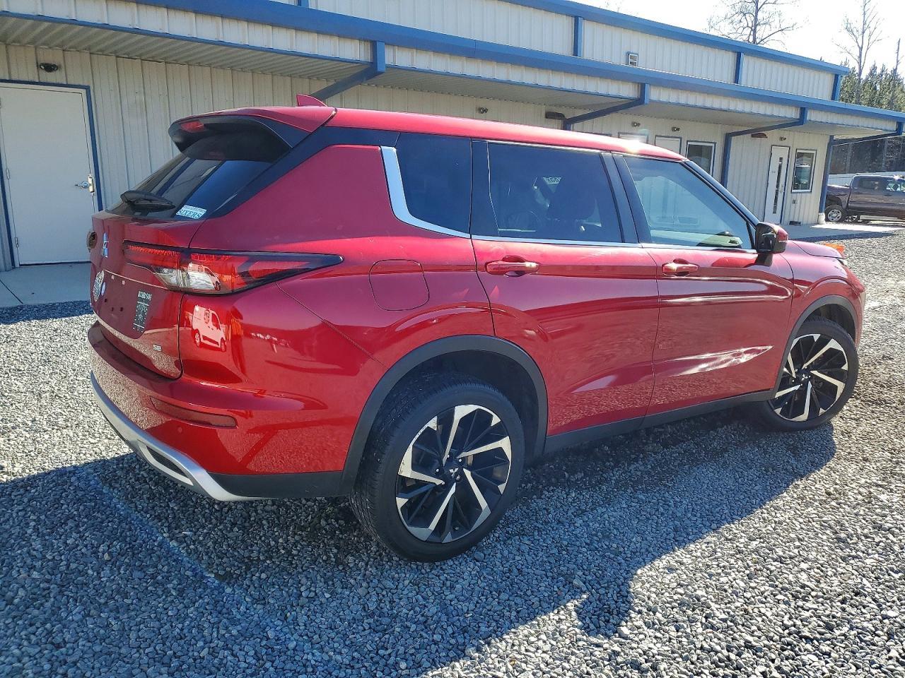 2022 MITSUBISHI outlander