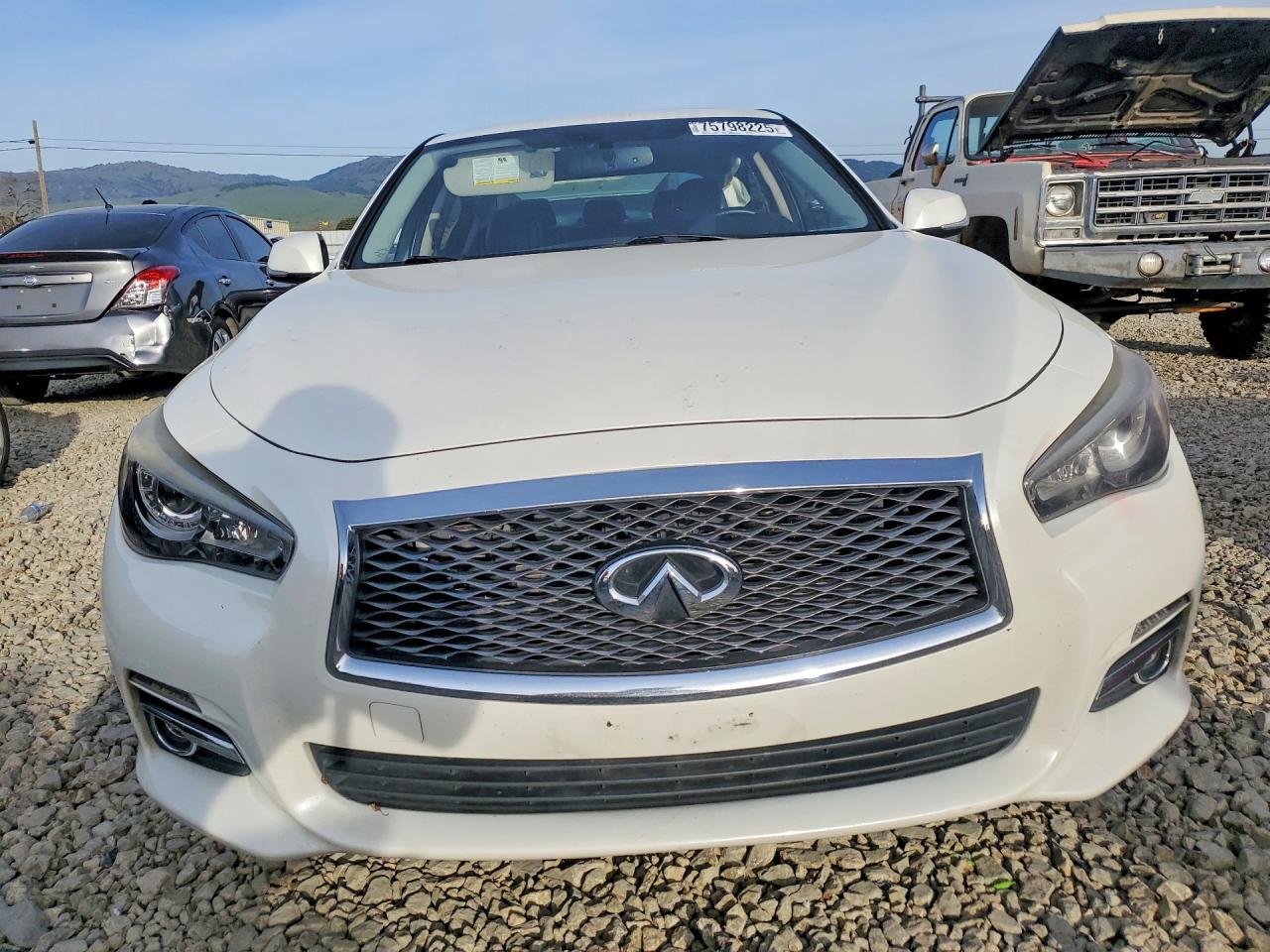2017 INFINITI Q50