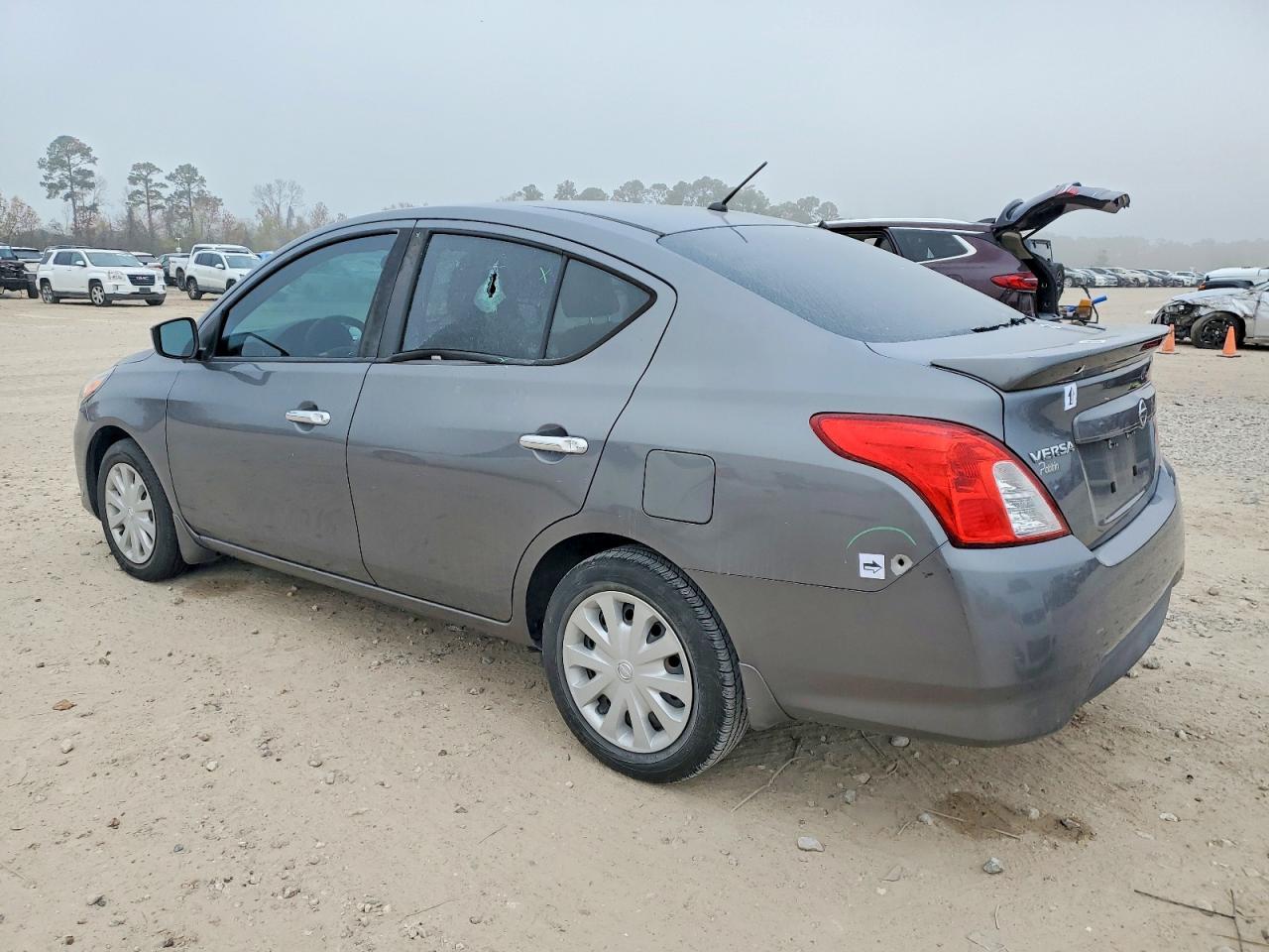 2018 NISSAN VERSA