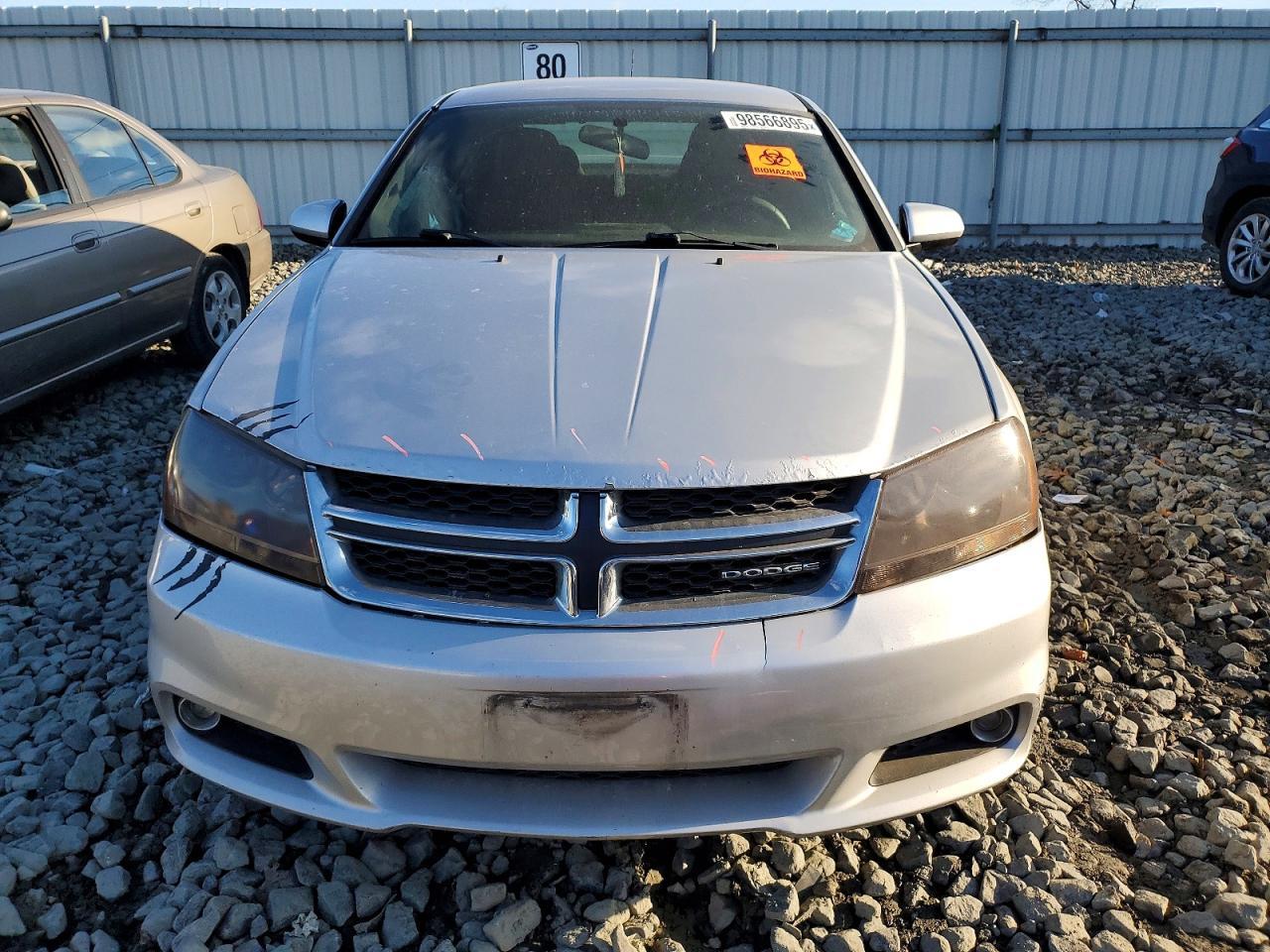 2011 DODGE Avenger