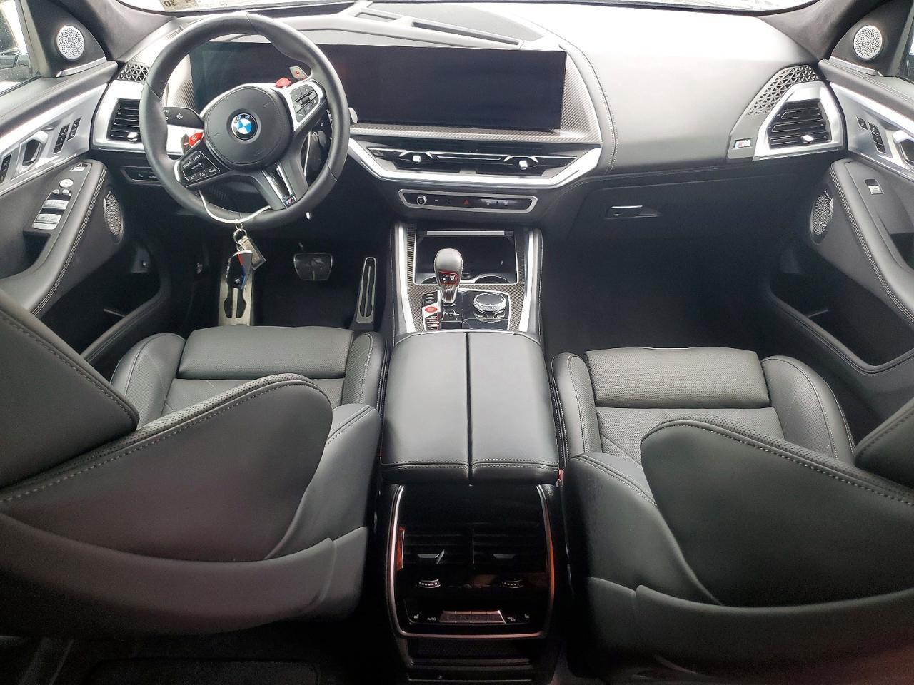 2025 BMW Xm