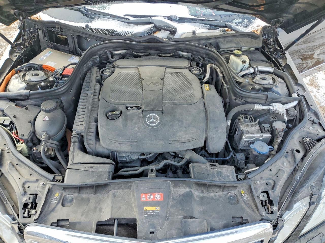 2013 MERCEDES-BENZ E-Class