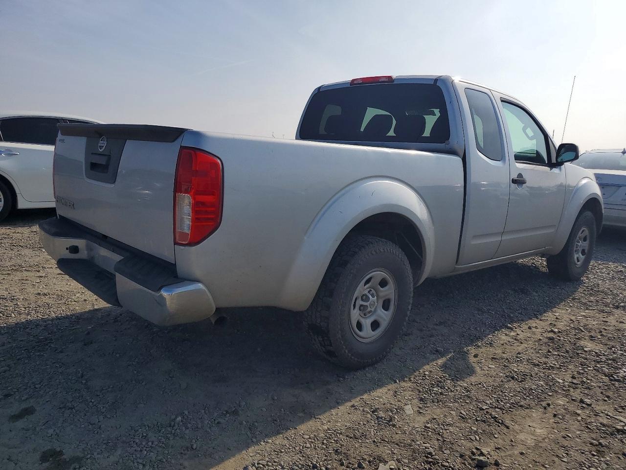 2016 NISSAN Frontier