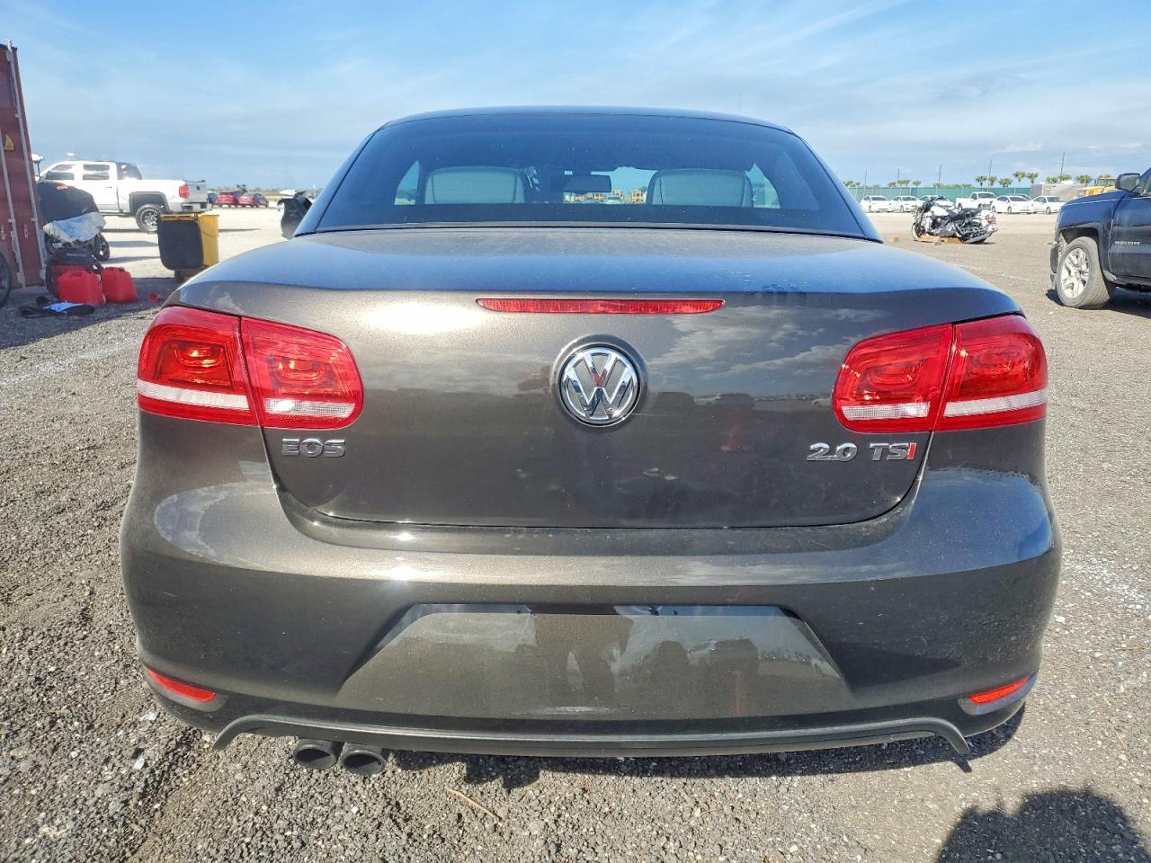 2015 VOLKSWAGEN EOS