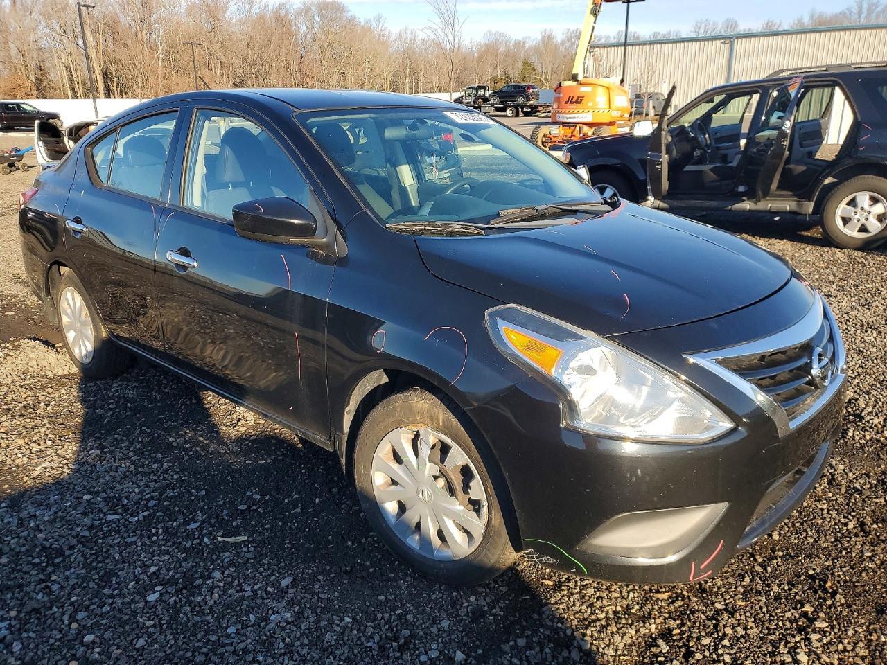 2017 NISSAN VERSA