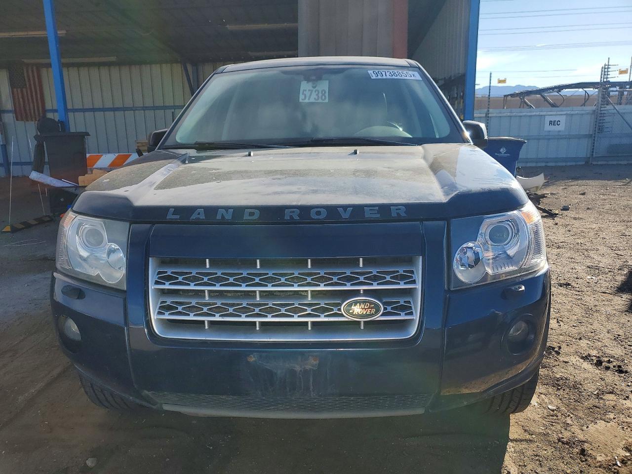 2009 LAND ROVER LR2