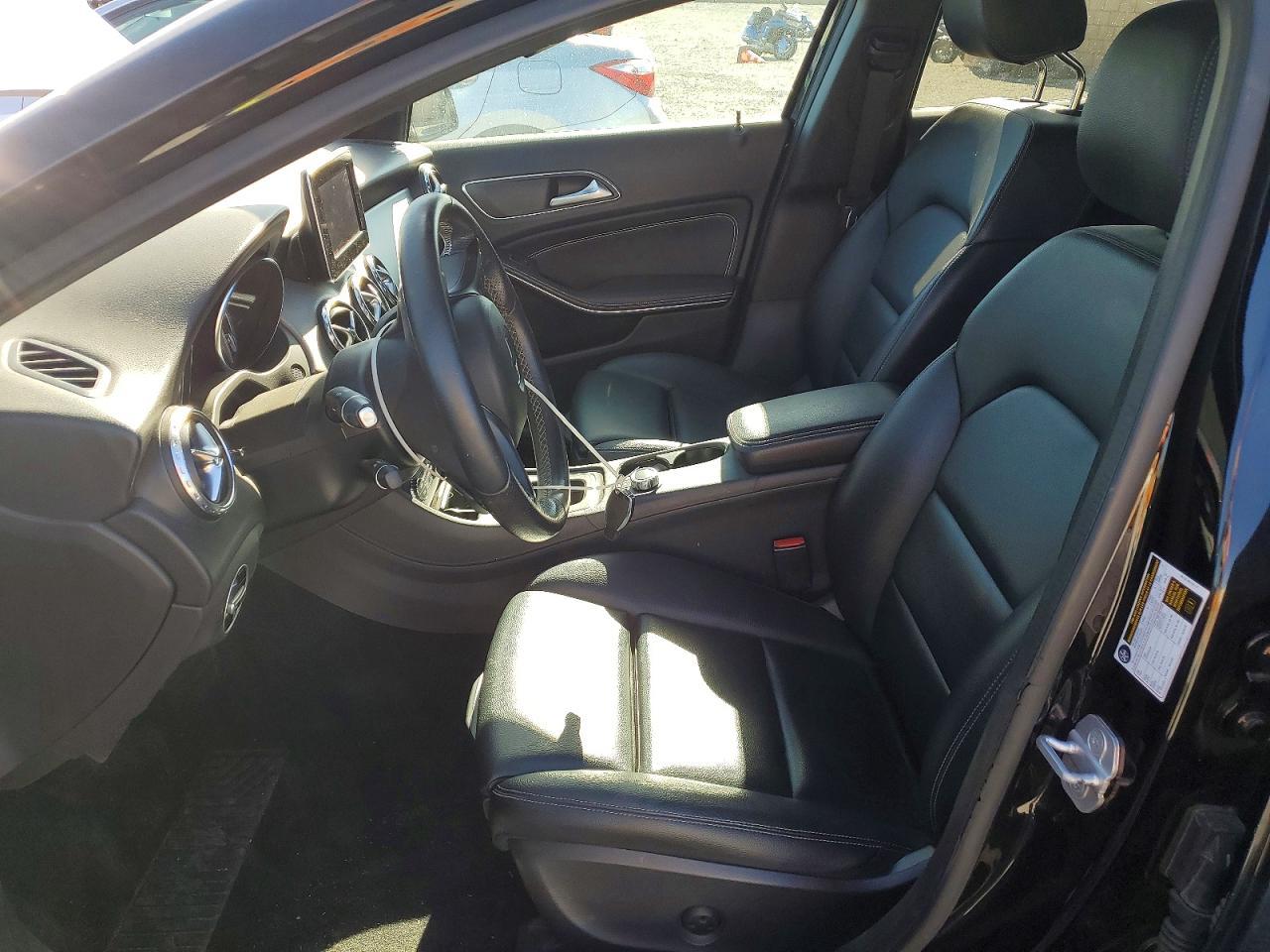 2016 MERCEDES-BENZ GLA-Class