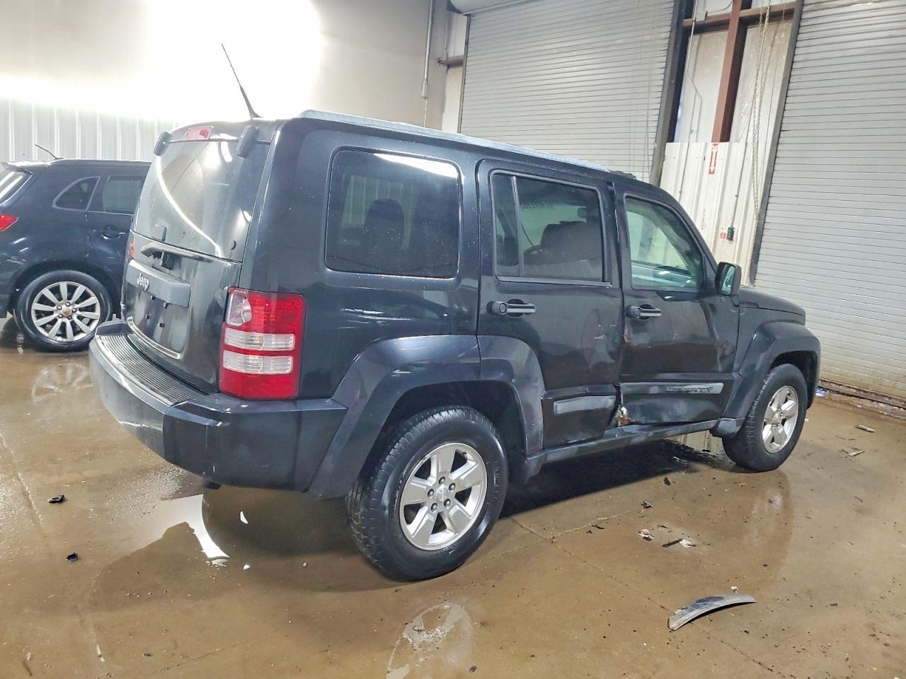 2011 JEEP Liberty