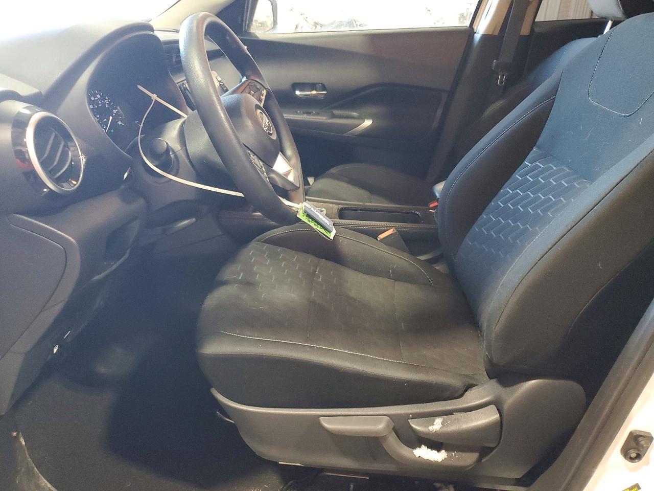 2023 NISSAN KICKS