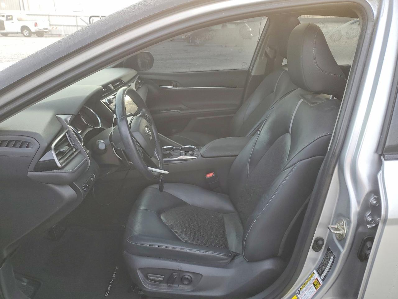 2019 TOYOTA CAMRY
