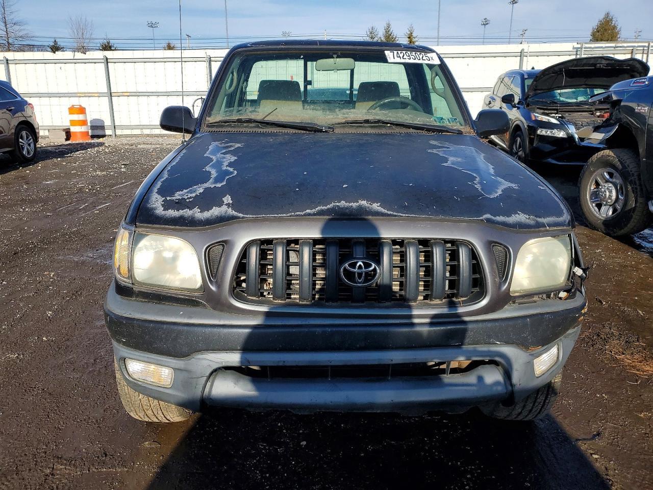 2004 TOYOTA TACOMA