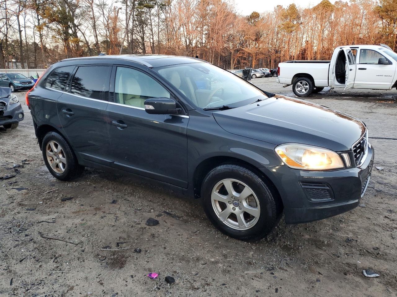 2012 VOLVO XC60