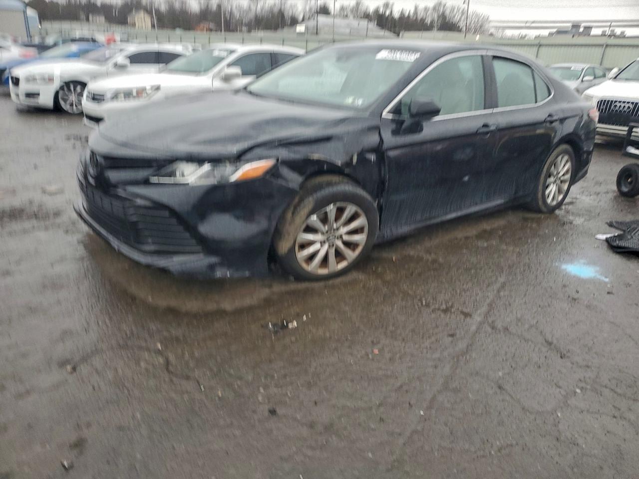 2018 TOYOTA CAMRY