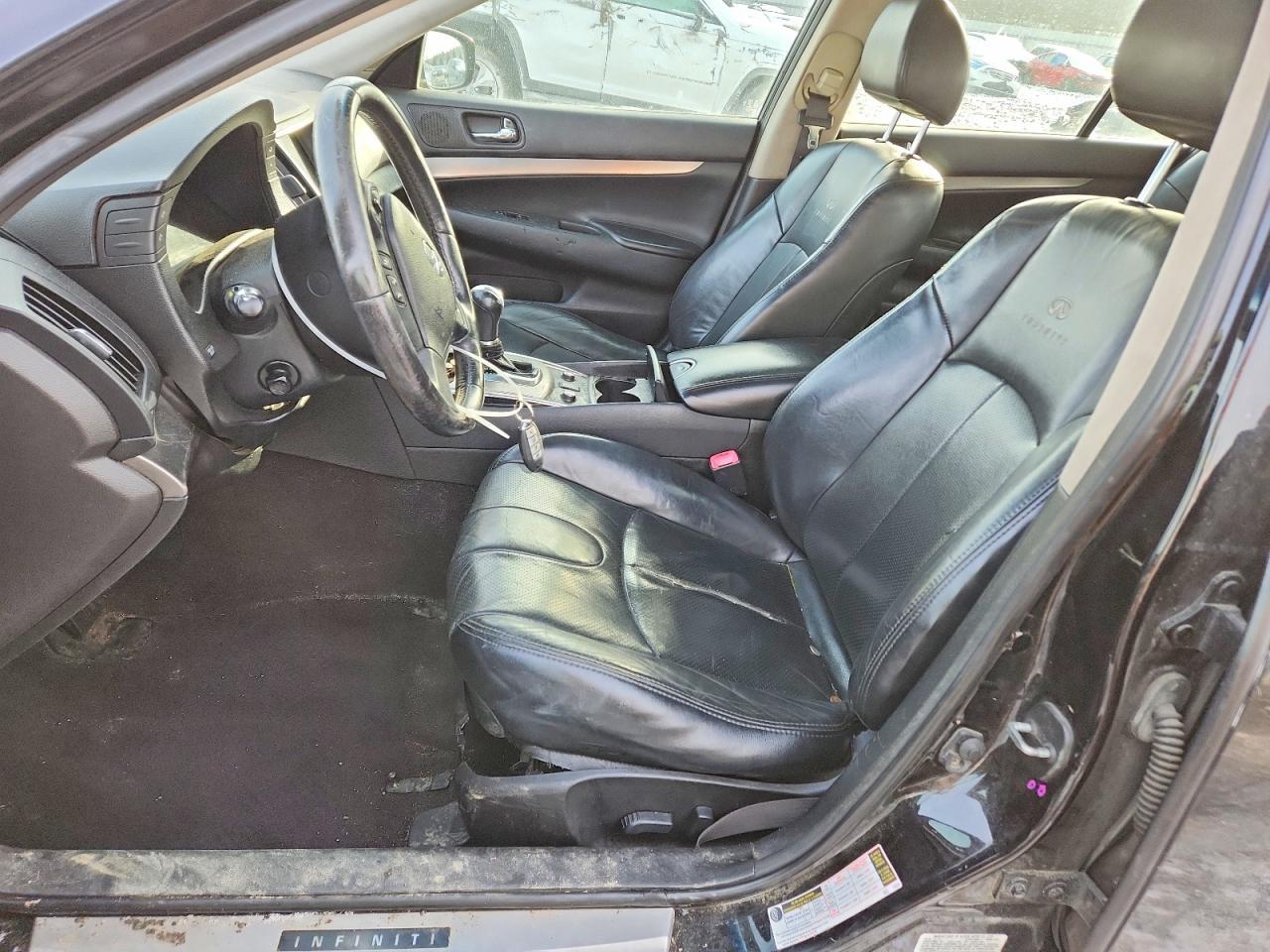 2012 INFINITI G37