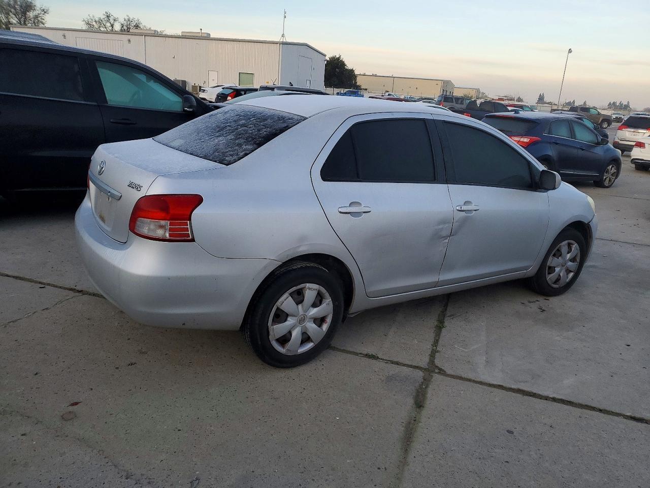 2012 TOYOTA YARIS