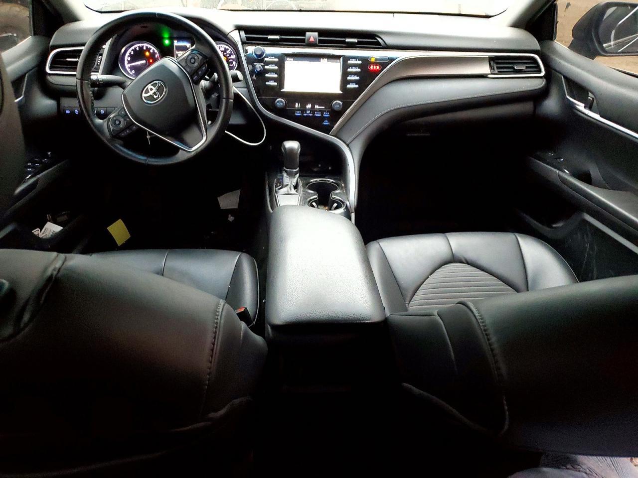2018 TOYOTA CAMRY