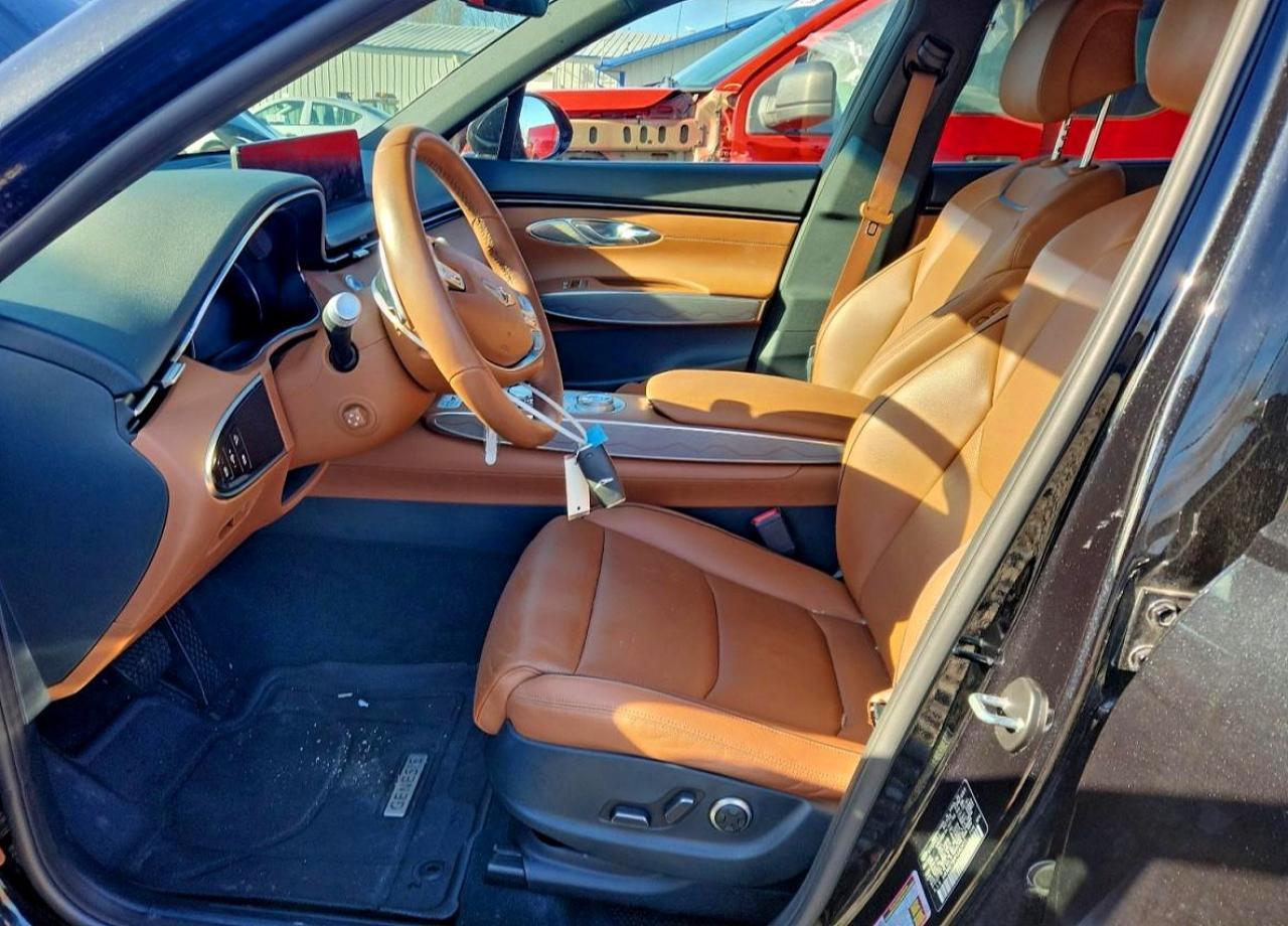 2023 GENESIS GV70