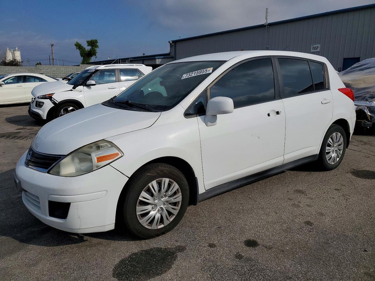 2011 NISSAN VERSA