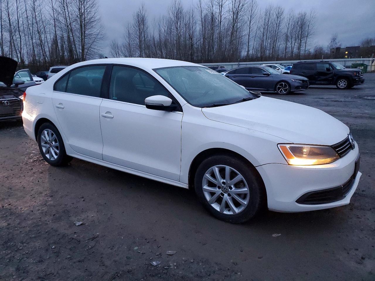 2013 VOLKSWAGEN JETTA
