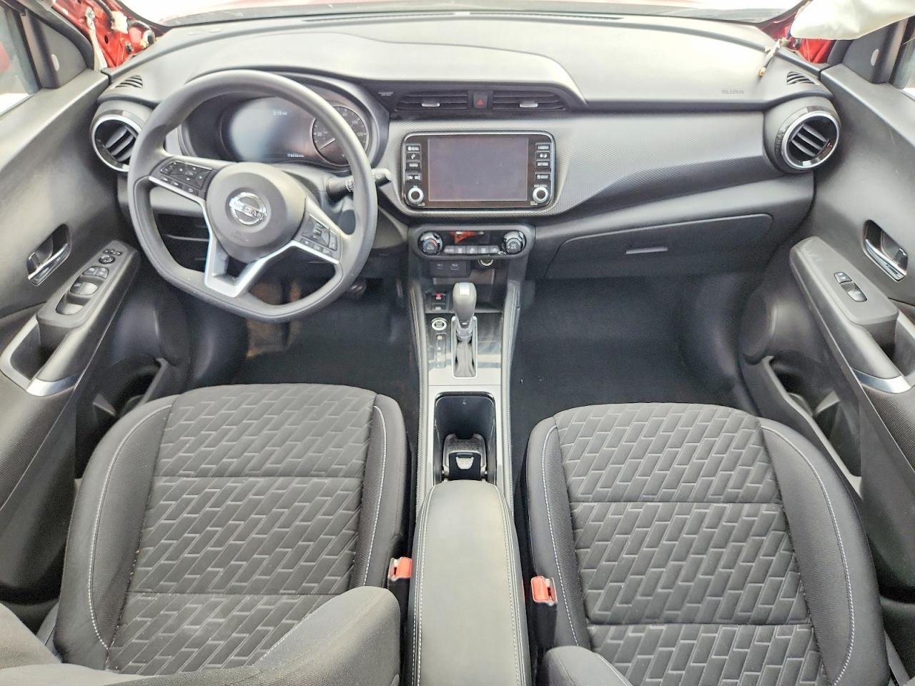 2021 NISSAN KICKS