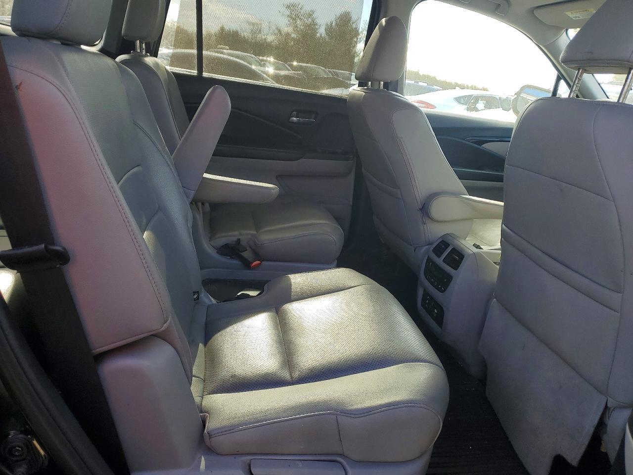 2016 HONDA PILOT