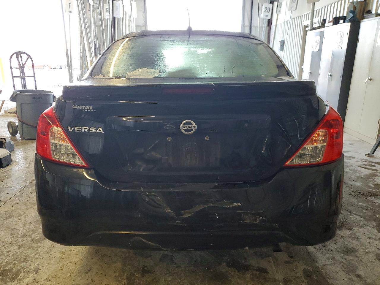 2018 NISSAN VERSA
