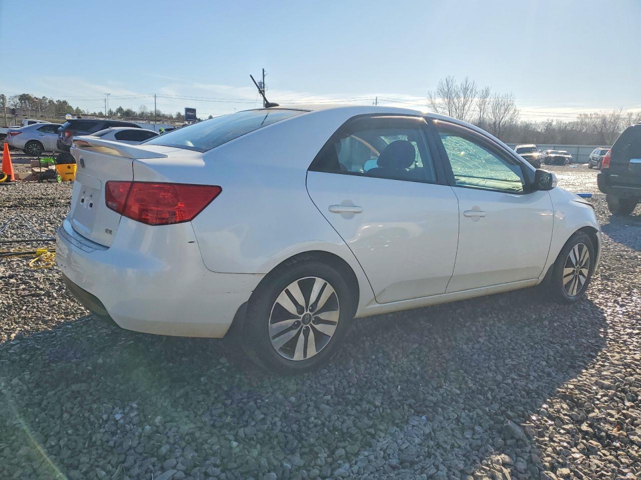 2013 KIA FORTE