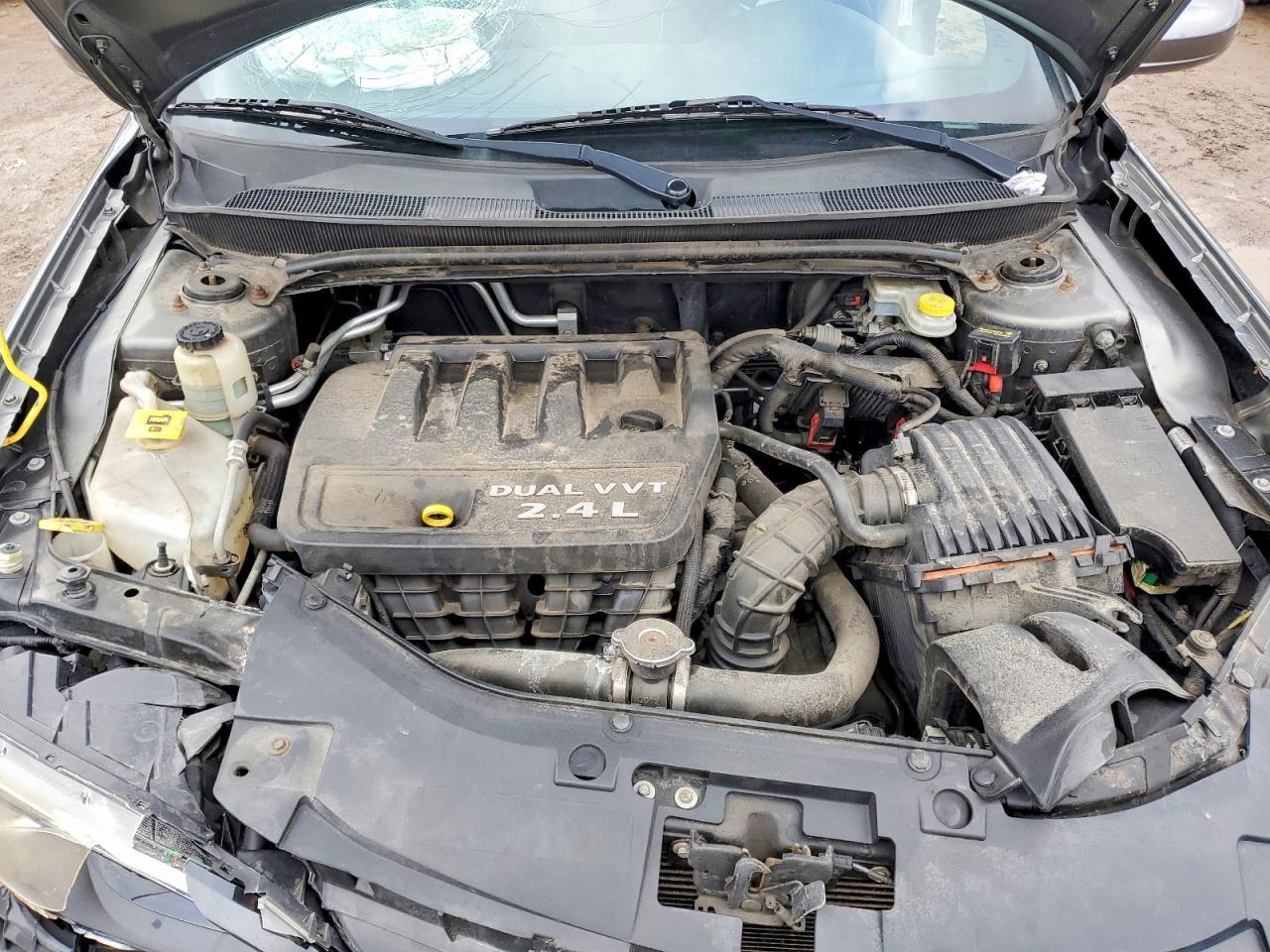2013 CHRYSLER 200