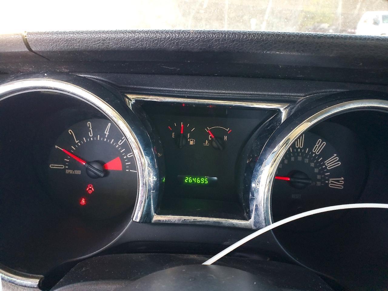 2005 FORD MUSTANG
