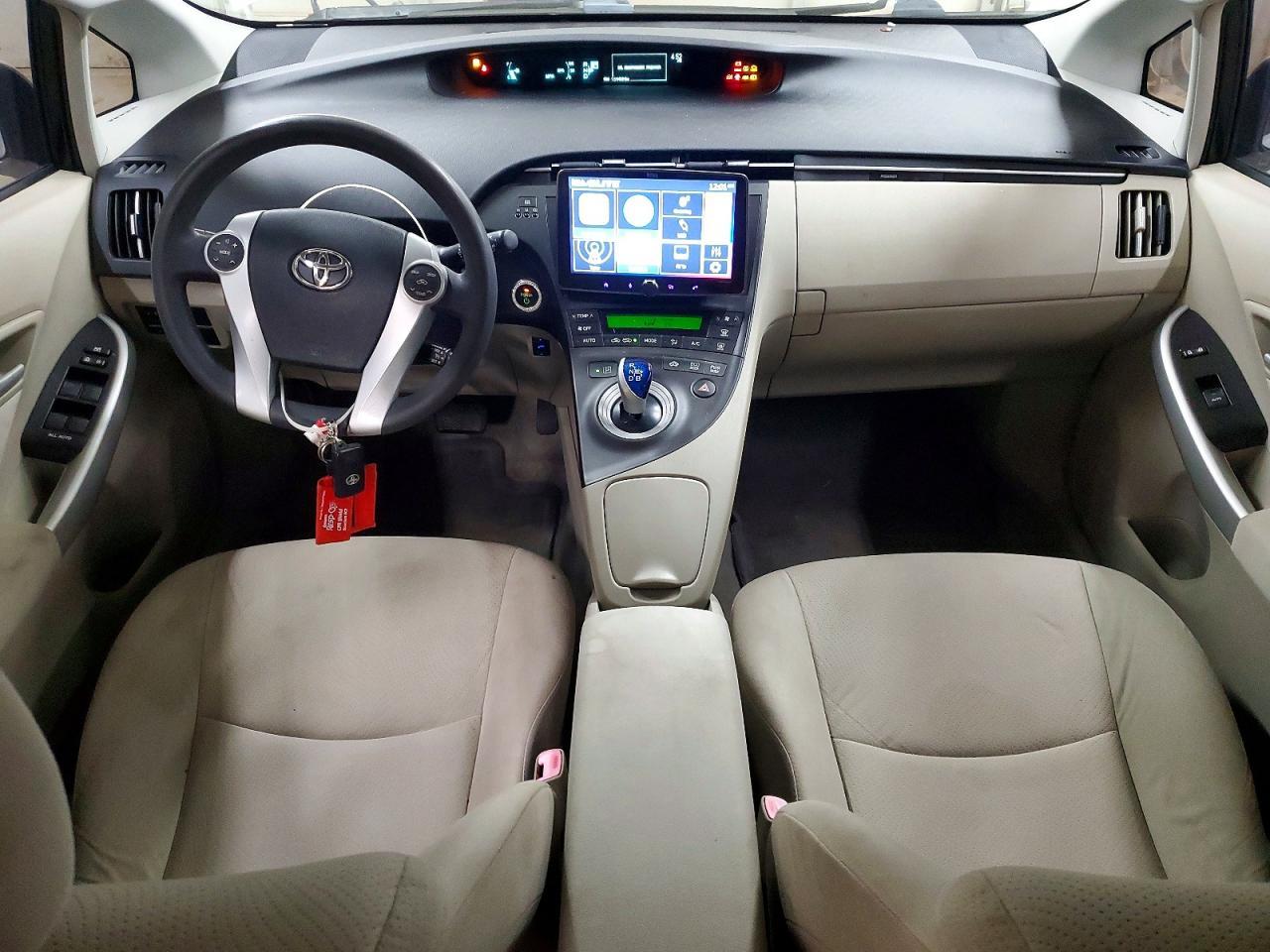2011 TOYOTA PRIUS