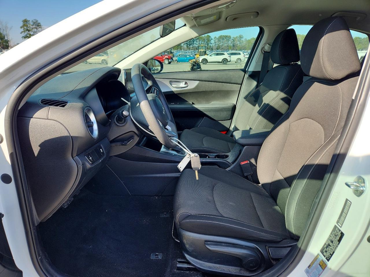 2023 KIA FORTE