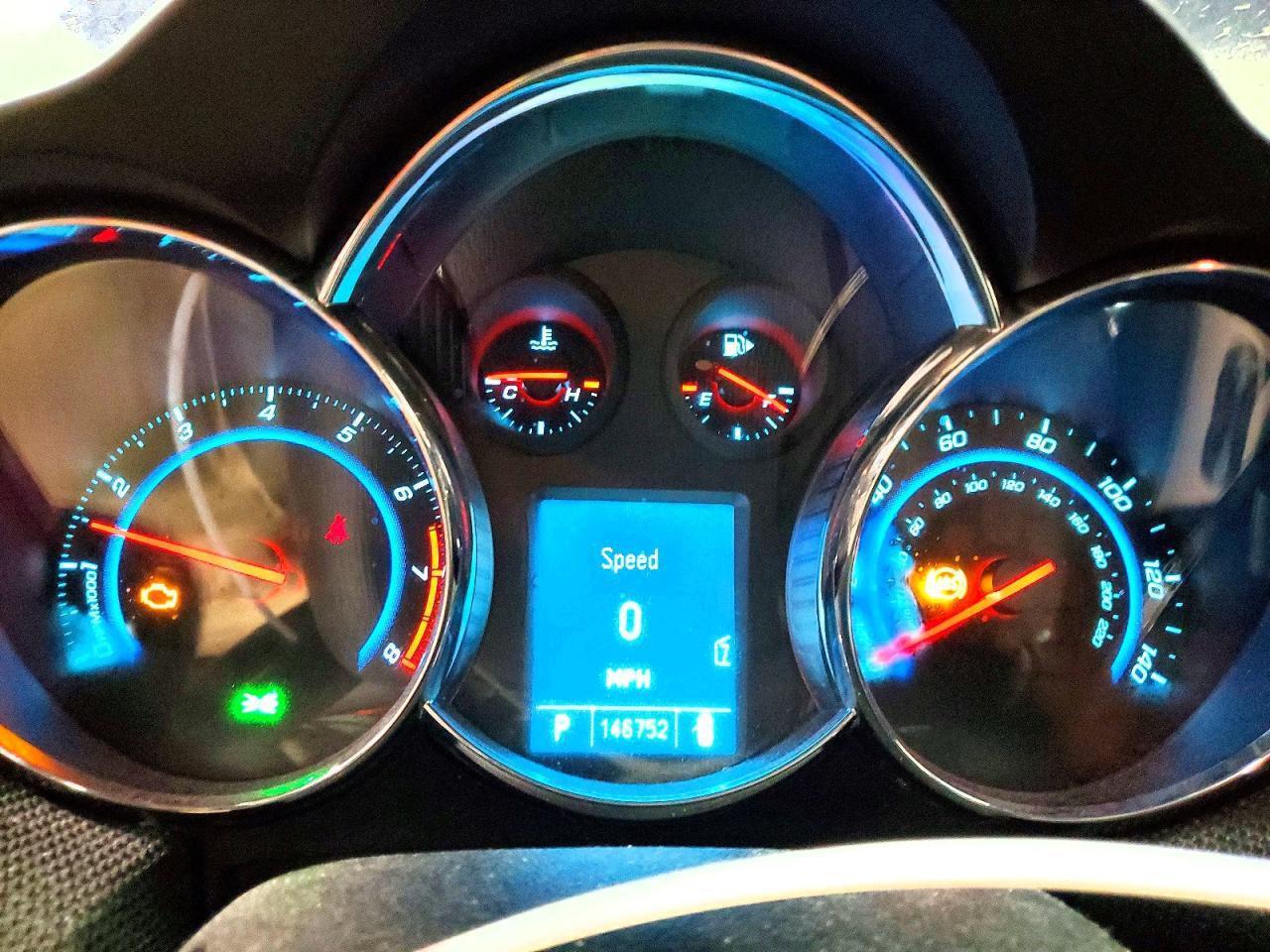 2011 CHEVROLET CRUZE