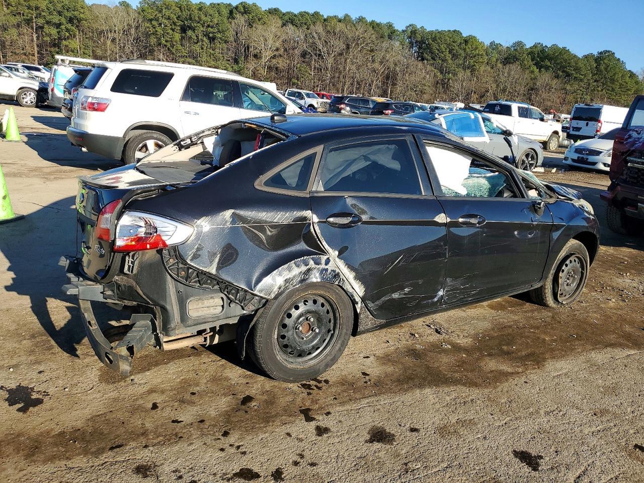 2013 FORD Fiesta
