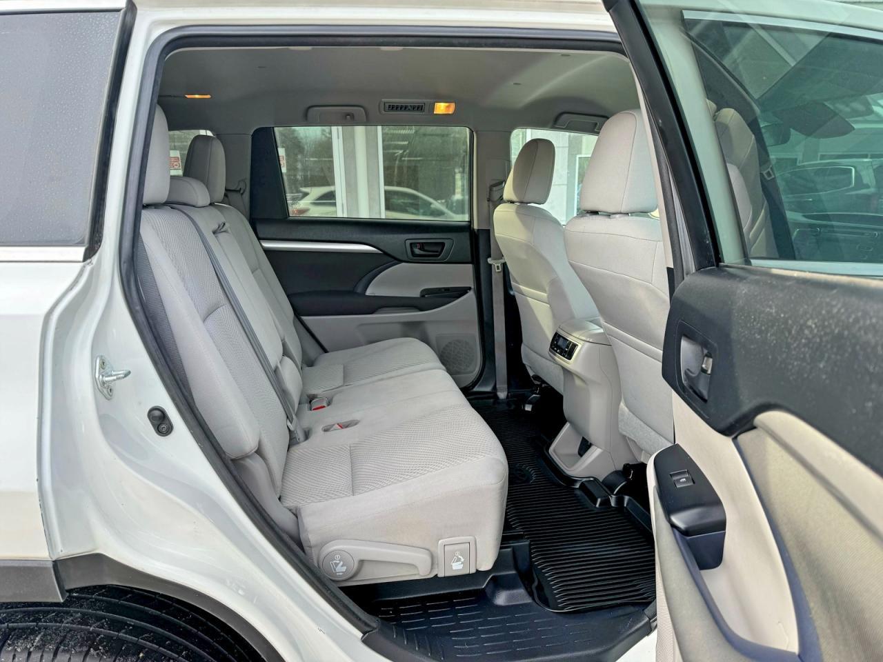 2017 TOYOTA HIGHLANDER