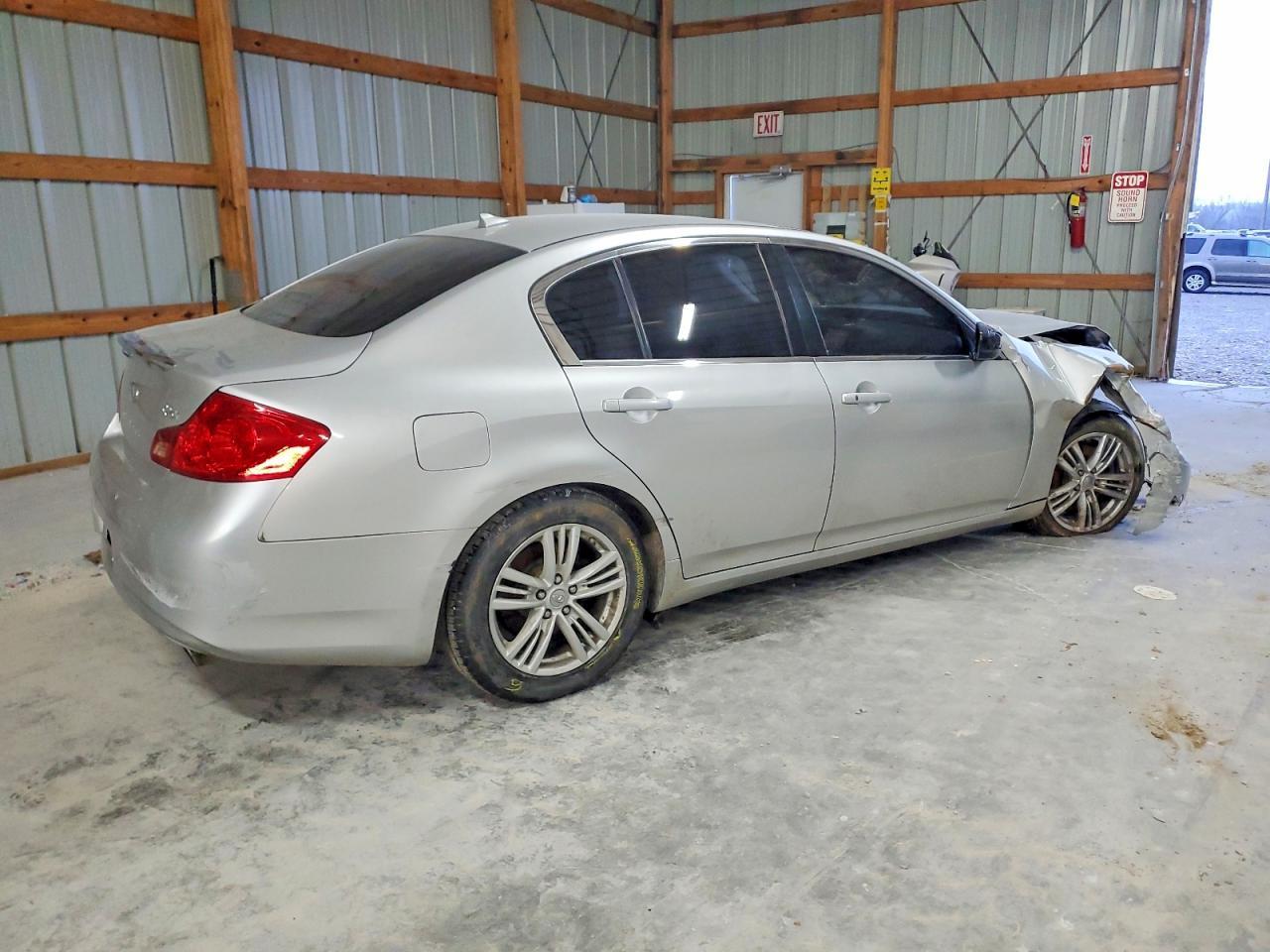 2011 INFINITI G25