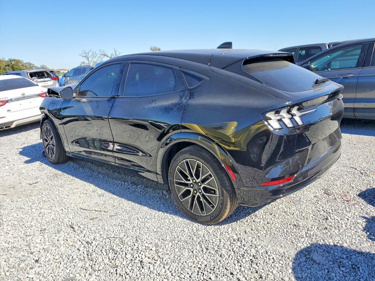 2024 FORD Mustang Mach-E