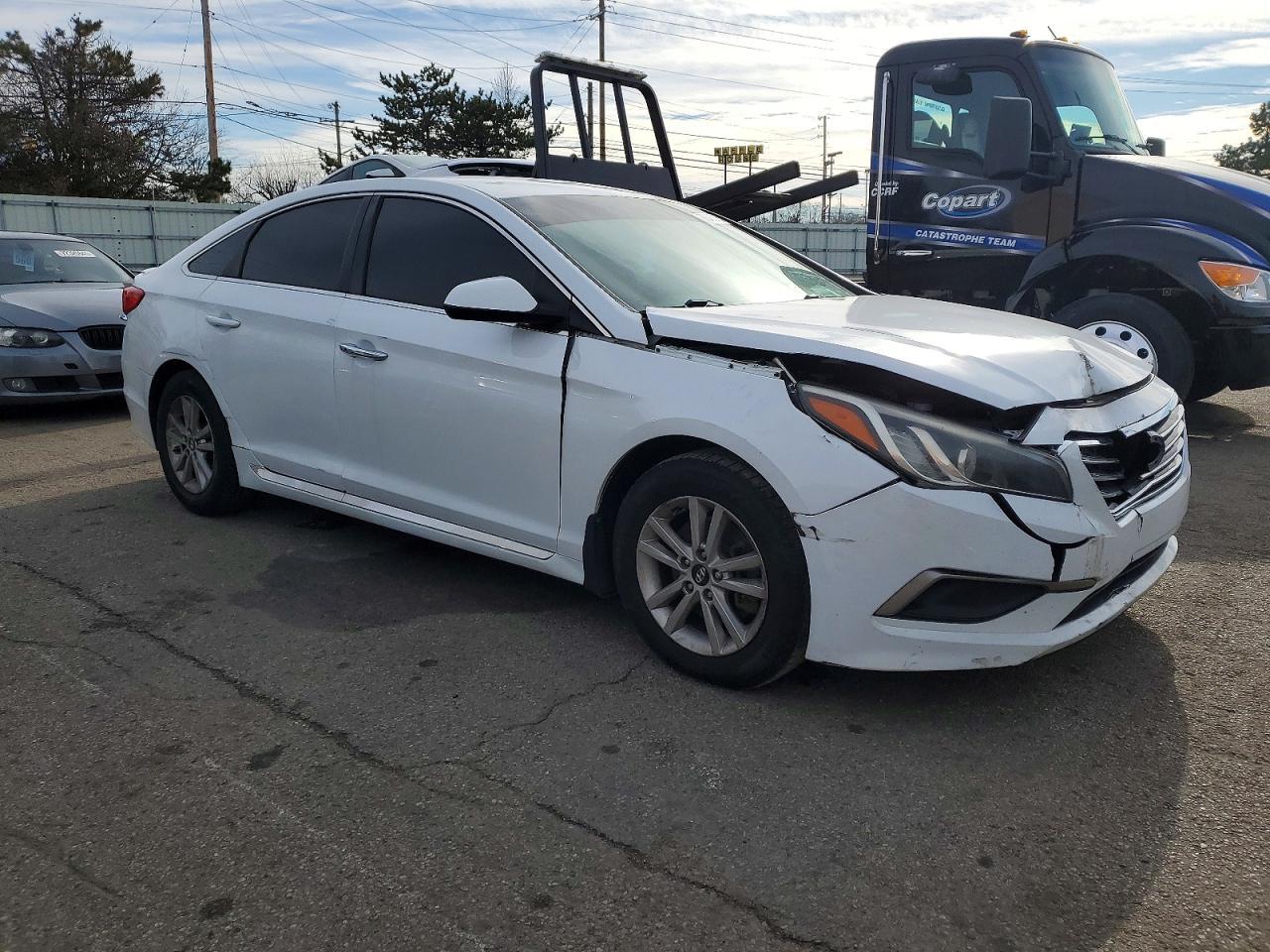 2016 HYUNDAI SONATA