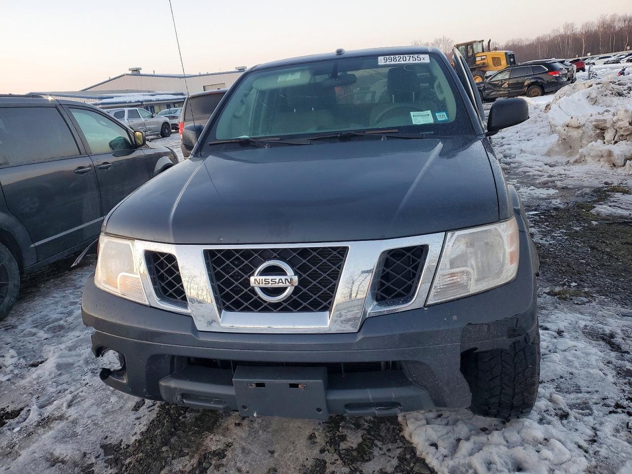 2013 NISSAN Frontier