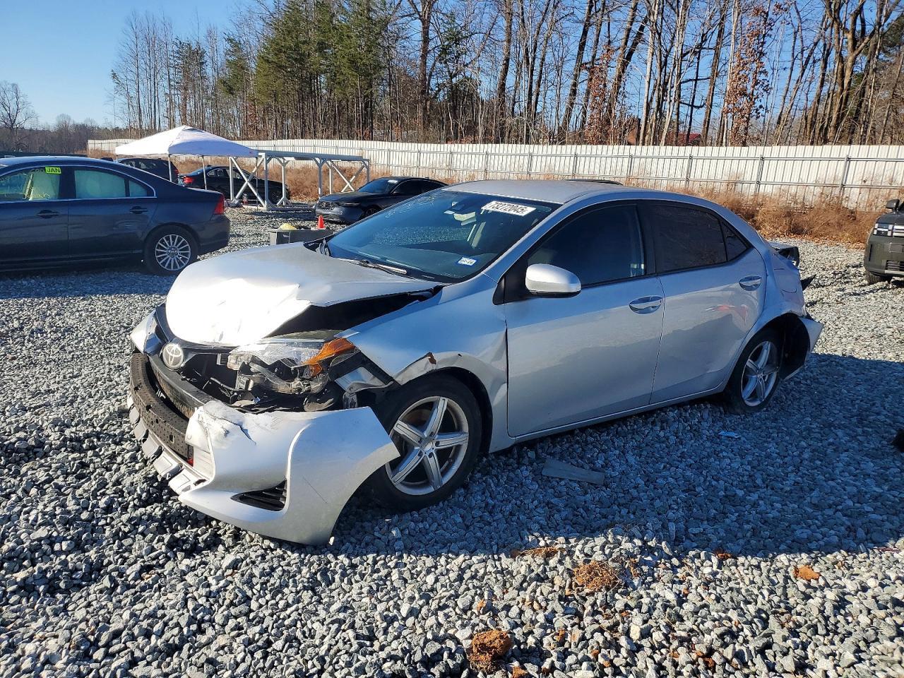 2017 TOYOTA COROLLA