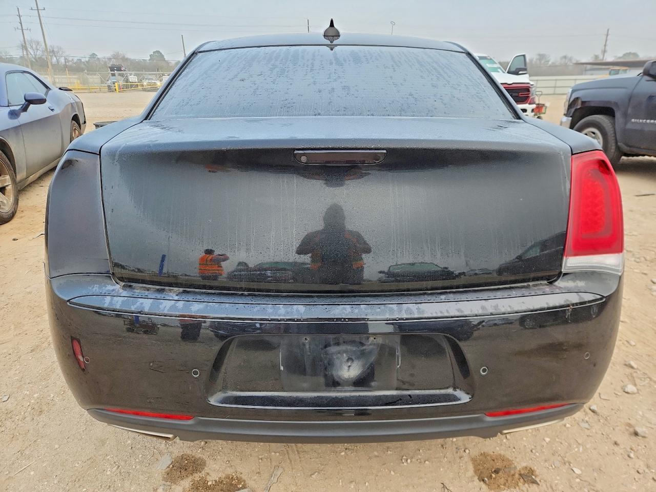 2022 CHRYSLER 300